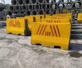yol bariyeri